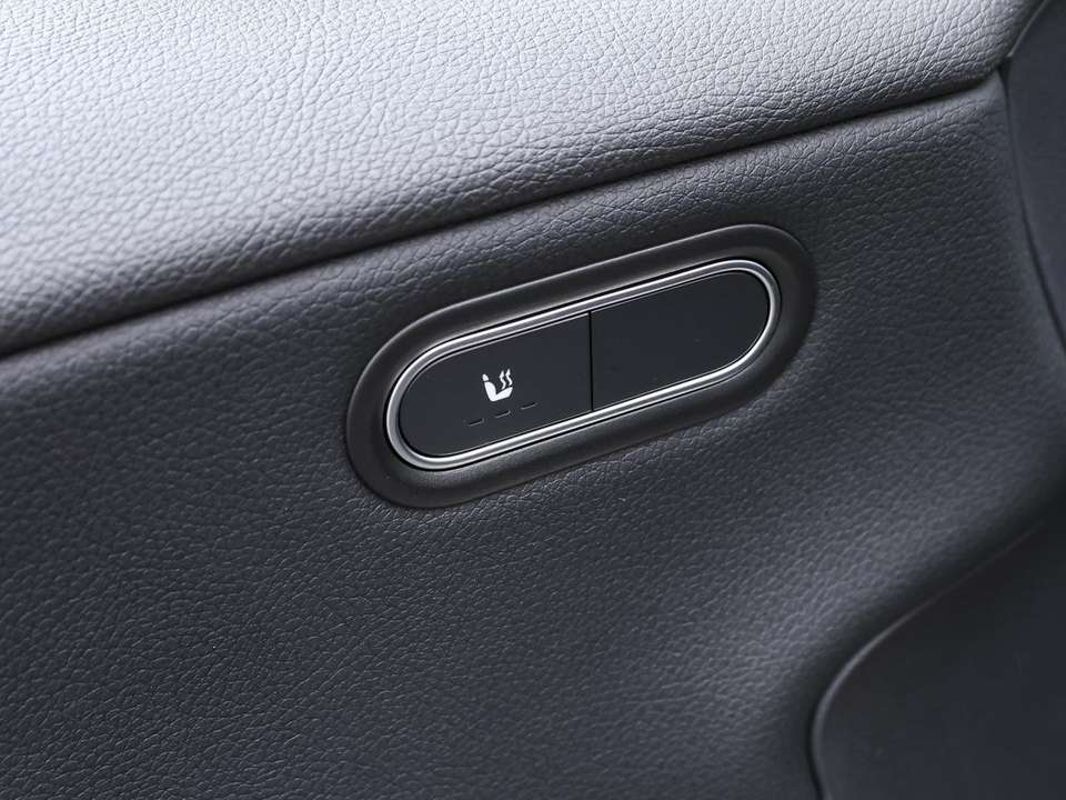 Mercedes-Benz CLA 180 - Imagem 14