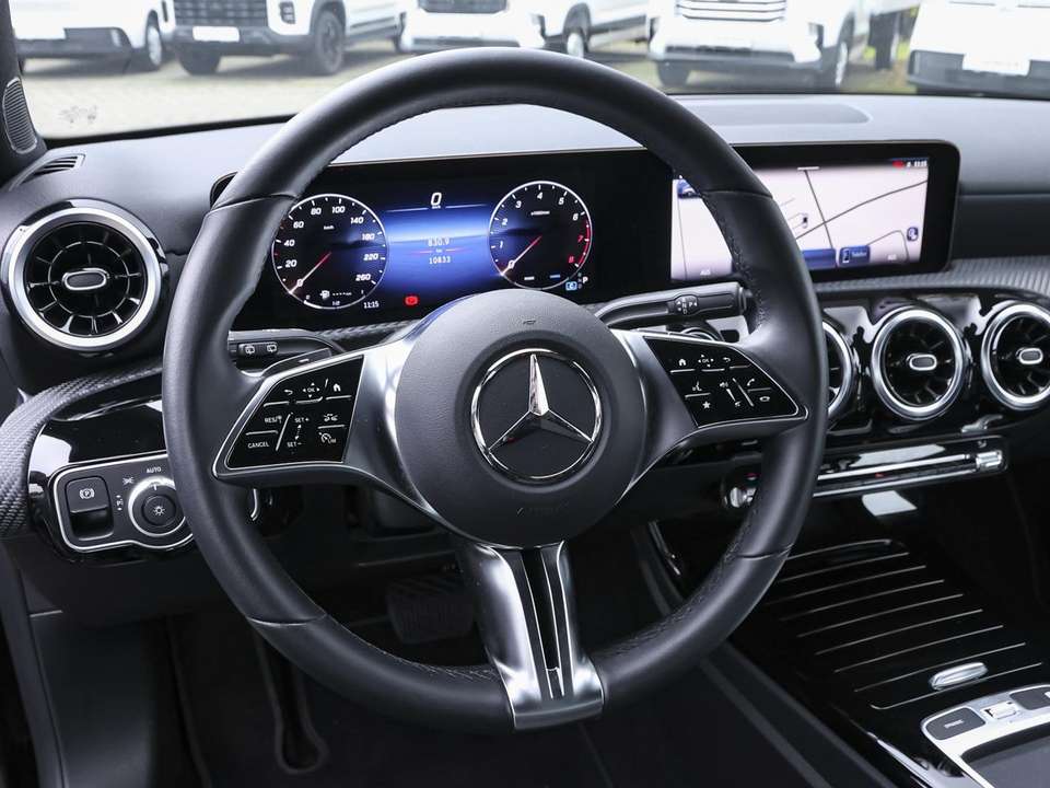 Mercedes-Benz CLA 180 - Imagem 15