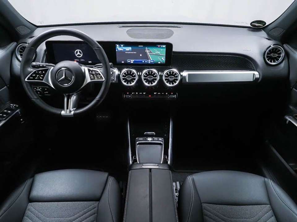 Mercedes-Benz EQB 350 - Imagem 10