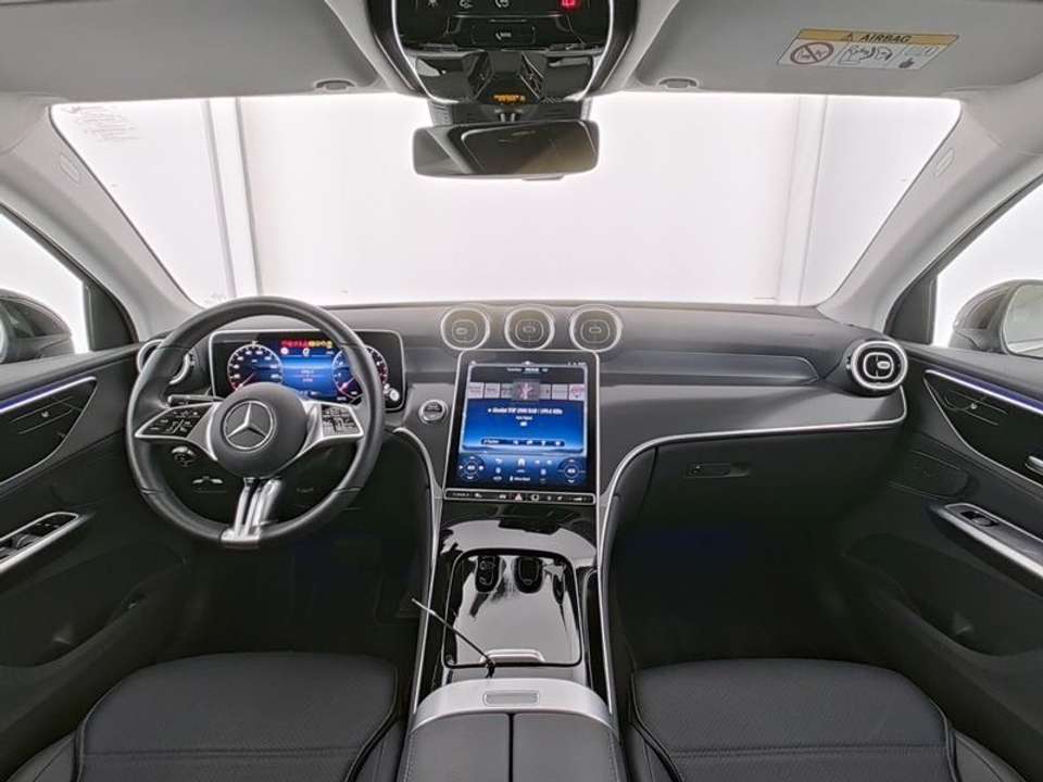 Mercedes-Benz GLC 200 - Imagem 9