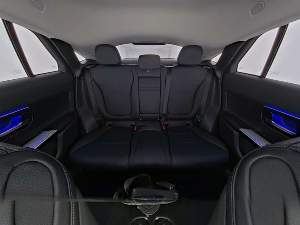 Mercedes-Benz GLC 200 - Imagem 10