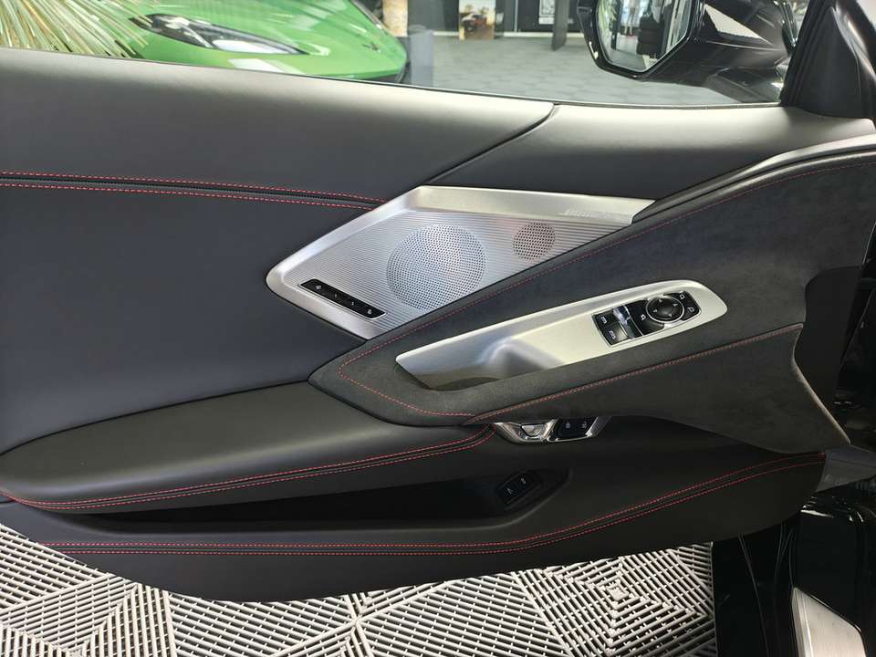 Corvette C8 - Imagem 18