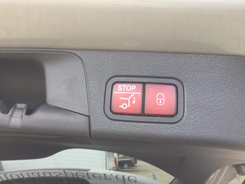 Mercedes-Benz GLB 180 - Imagem 15