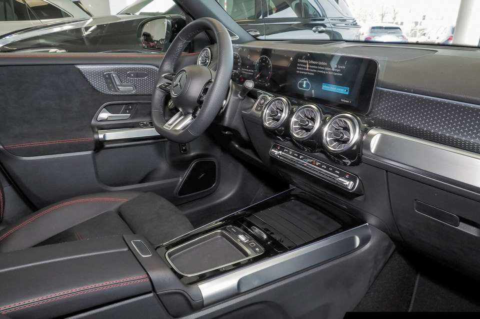 Mercedes-Benz GLB 35 AMG - Imagem 7