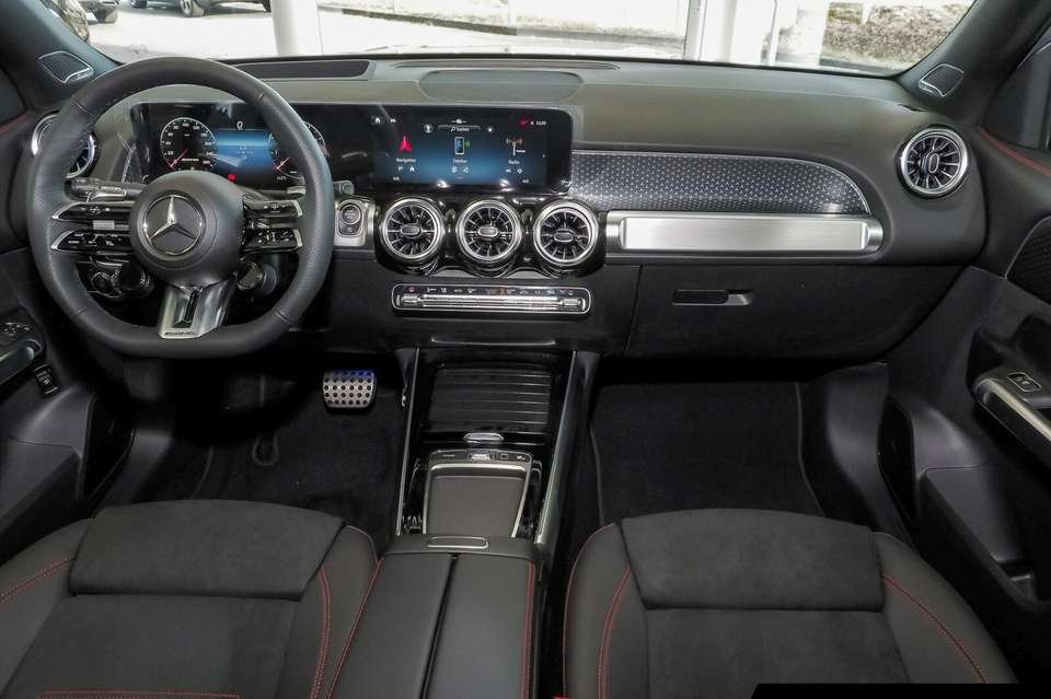 Mercedes-Benz GLB 35 AMG - Imagem 10