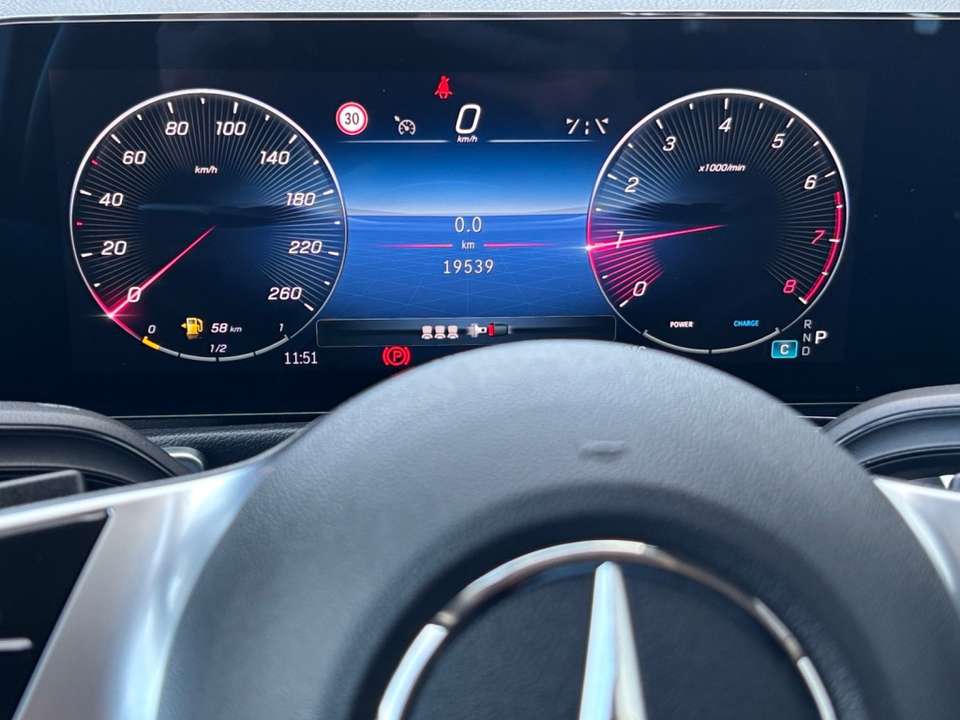 Mercedes-Benz GLB 220 - Imagem 7