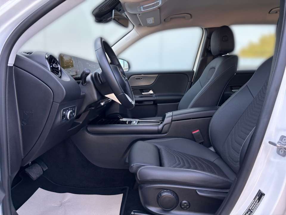 Mercedes-Benz GLB 220 - Imagem 8