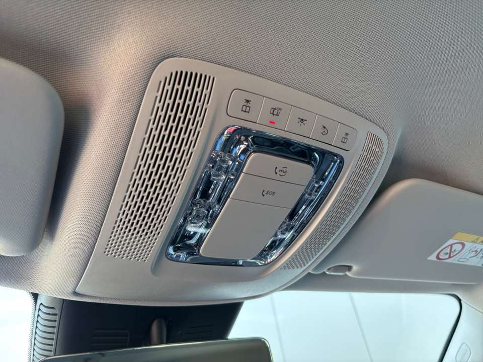 Mercedes-Benz GLB 220 - Imagem 14