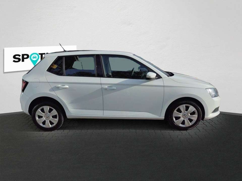 Skoda Fabia - Imagem 4