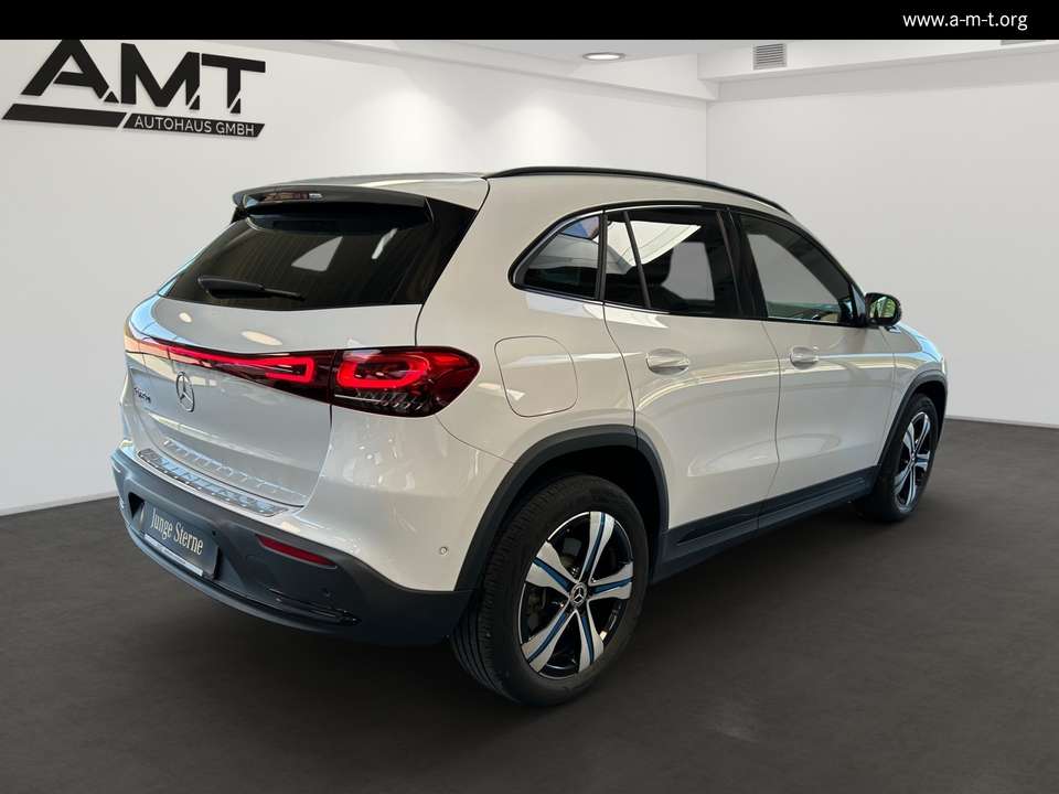 Mercedes-Benz EQA 250 - Imagem 3