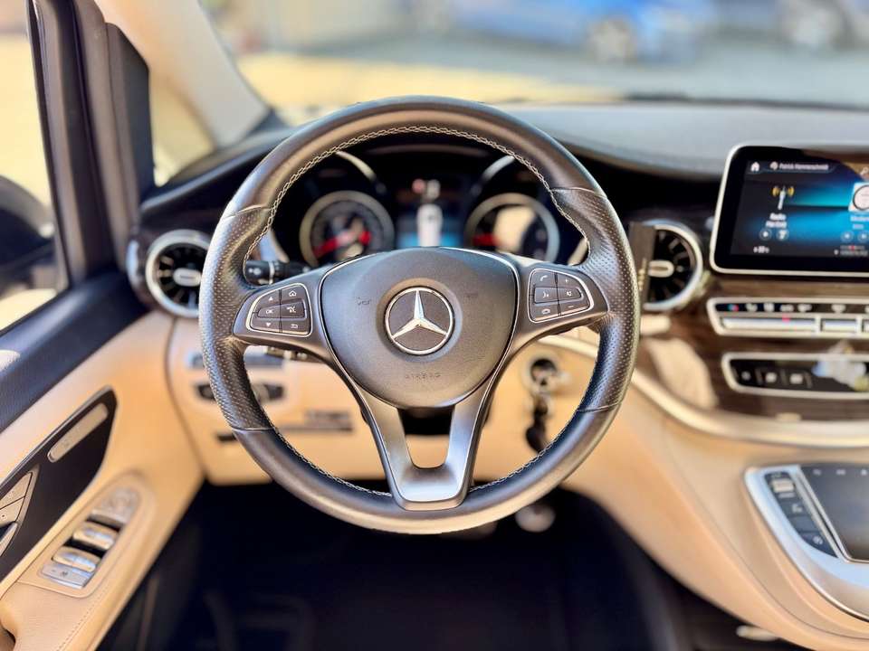 Mercedes-Benz V 300 - Imagem 12