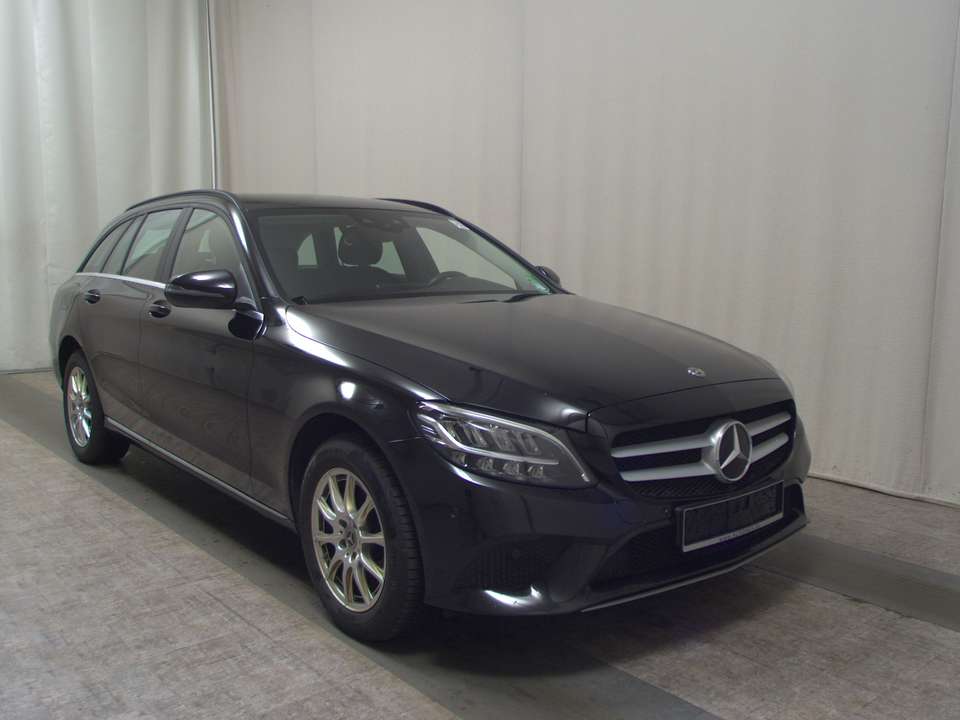 Mercedes-Benz C 200 - Imagem 3
