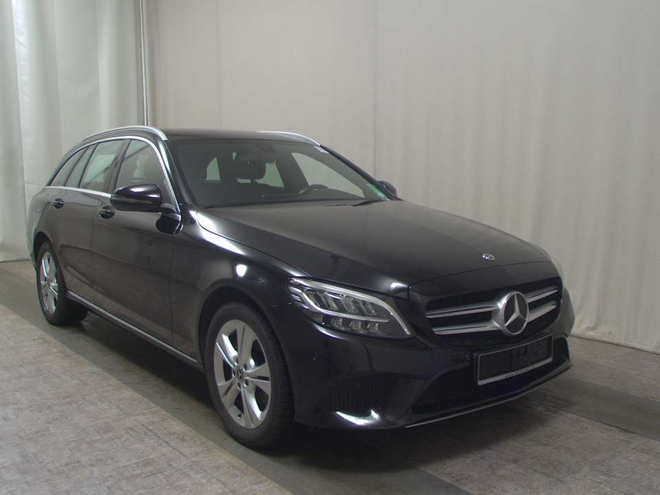 Mercedes-Benz C 220 - Imagem 3