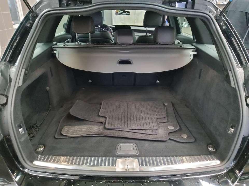 Mercedes-Benz C 220 - Imagem 10