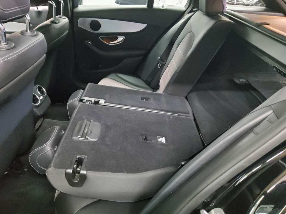 Mercedes-Benz C 220 - Imagem 11