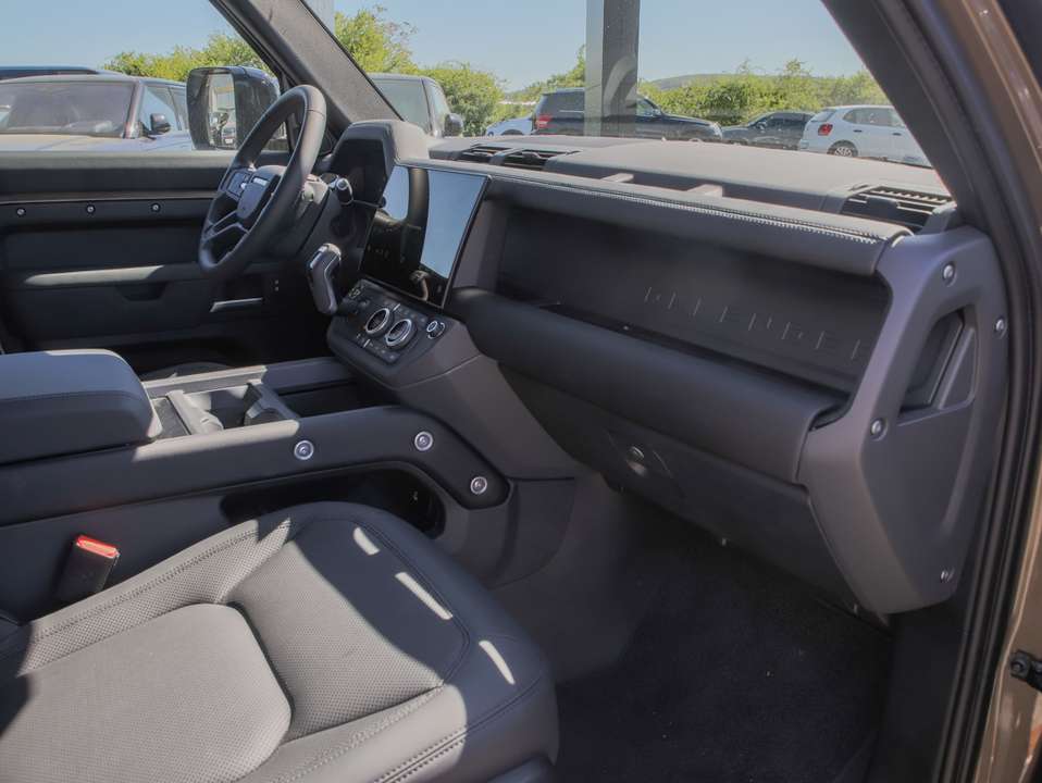 Land Rover Defender - Imagem 3