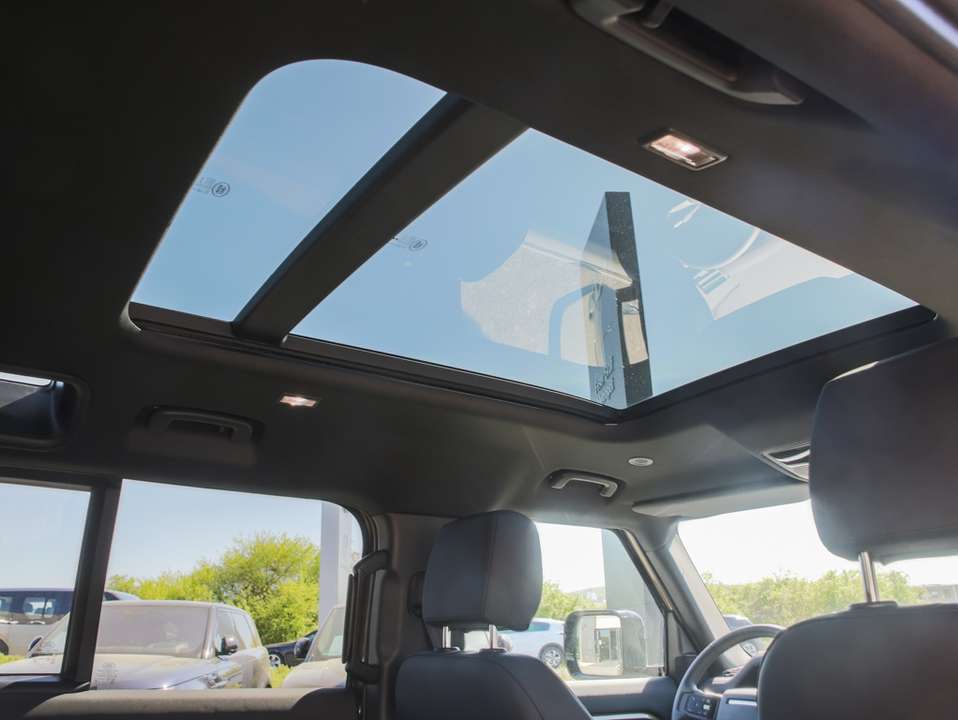 Land Rover Defender - Imagem 11