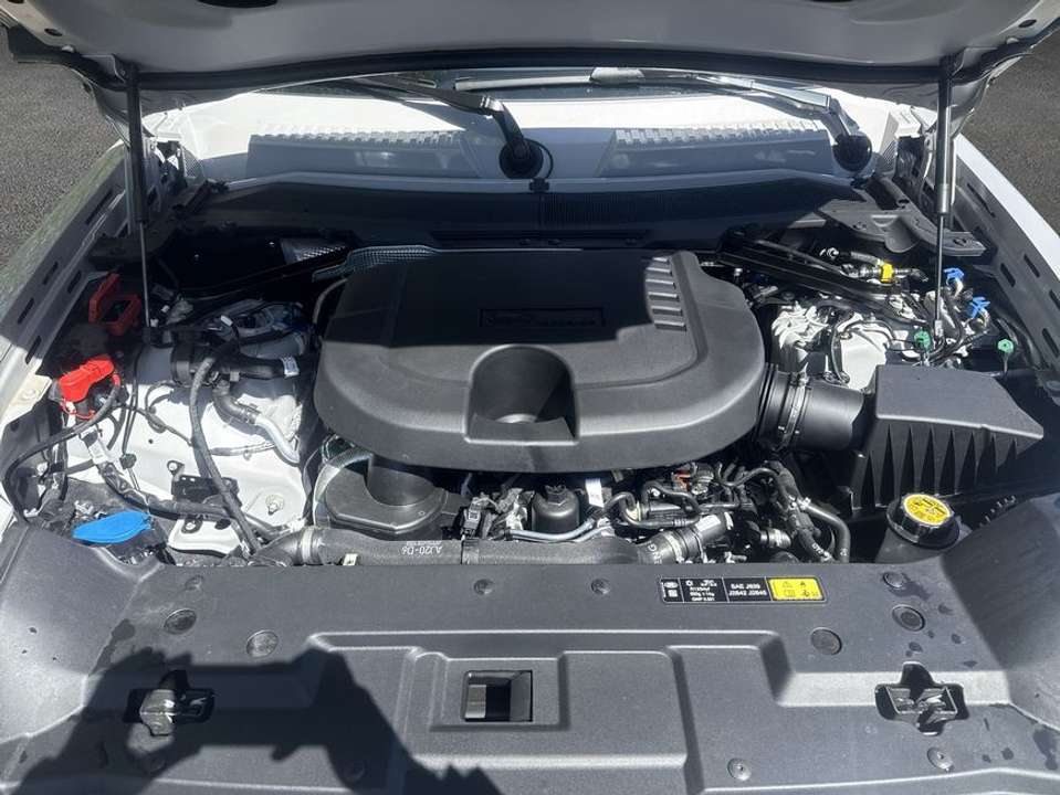 Land Rover Defender - Imagem 10