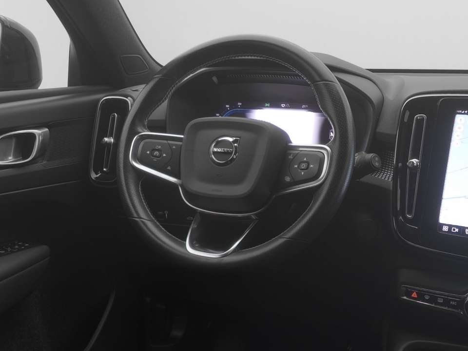 Volvo XC40 - Imagem 8