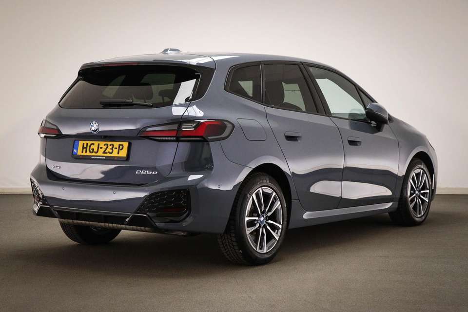 BMW 225 - Imagem 2