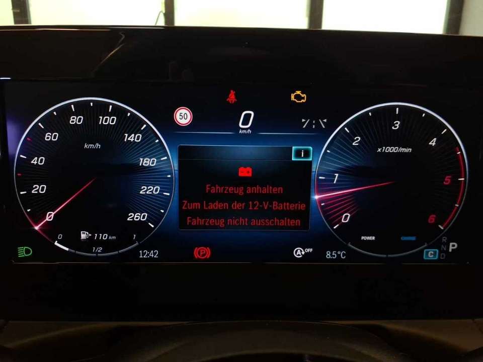 Mercedes-Benz C 200 - Imagem 9