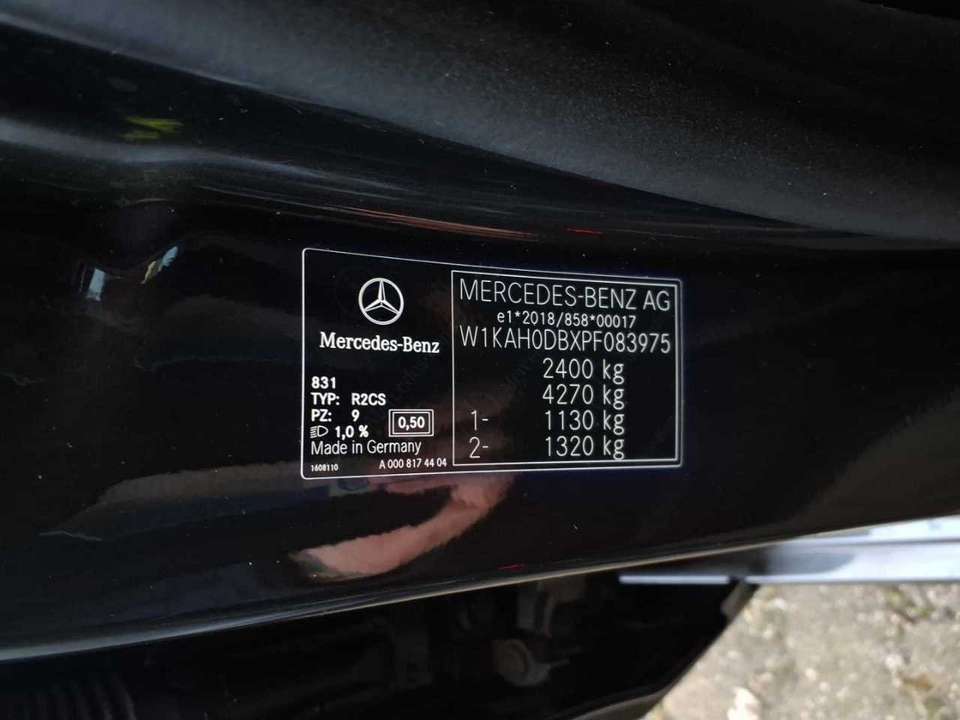 Mercedes-Benz C 200 - Imagem 13