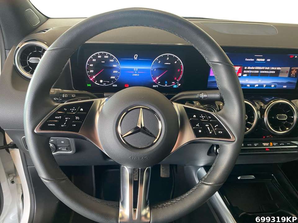 Mercedes-Benz GLA 220 - Imagem 9