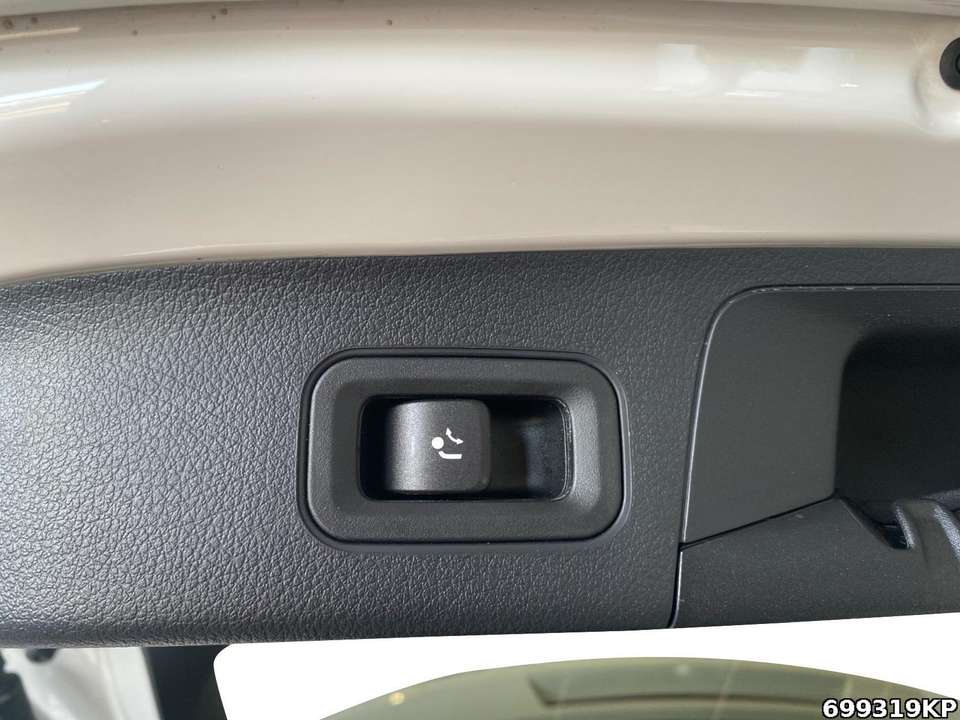 Mercedes-Benz GLA 220 - Imagem 13