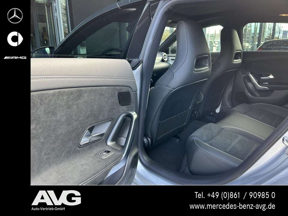 Mercedes-Benz CLA 200 - Imagem 14