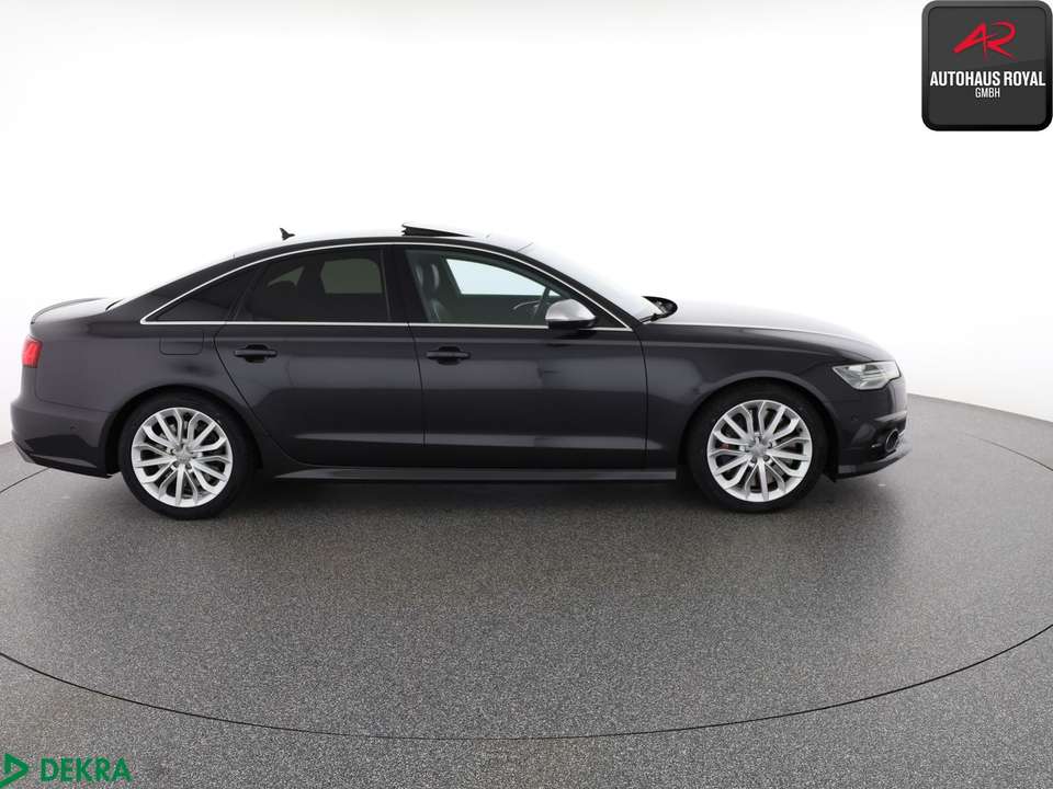Audi S6 - Imagem 6
