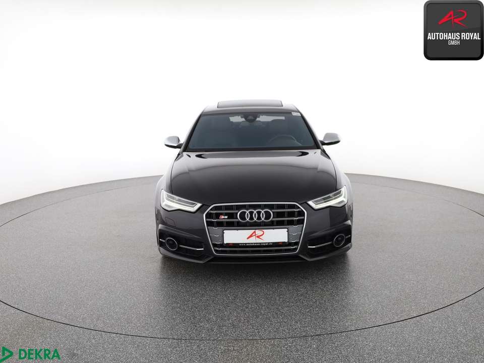 Audi S6 - Imagem 8