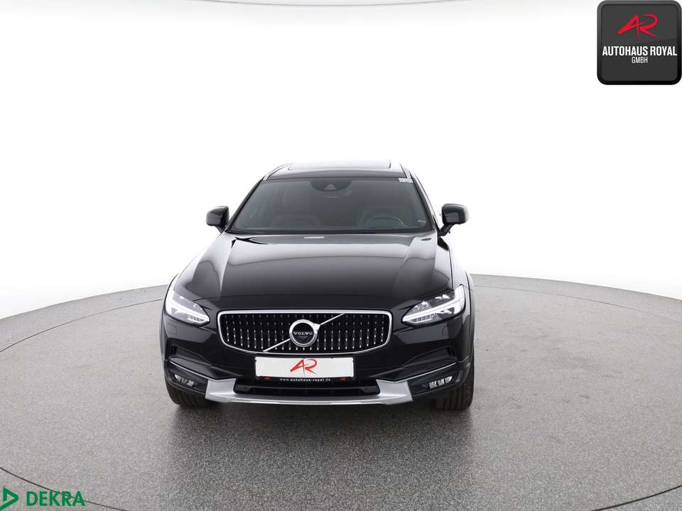 Volvo V90 Cross Country - Imagem 8