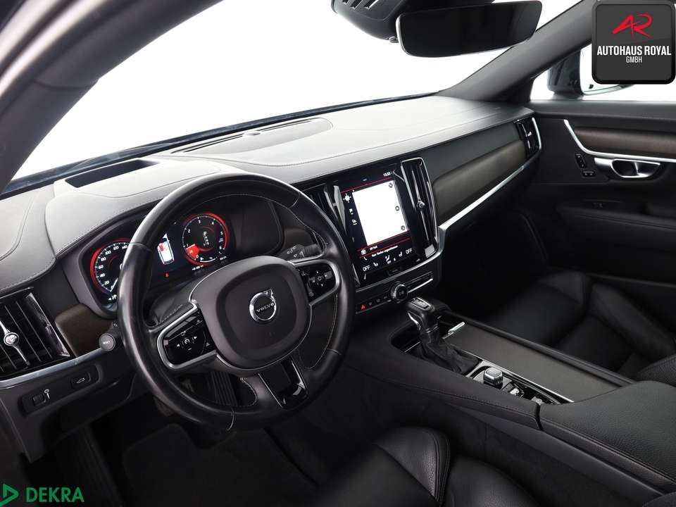 Volvo V90 Cross Country - Imagem 9