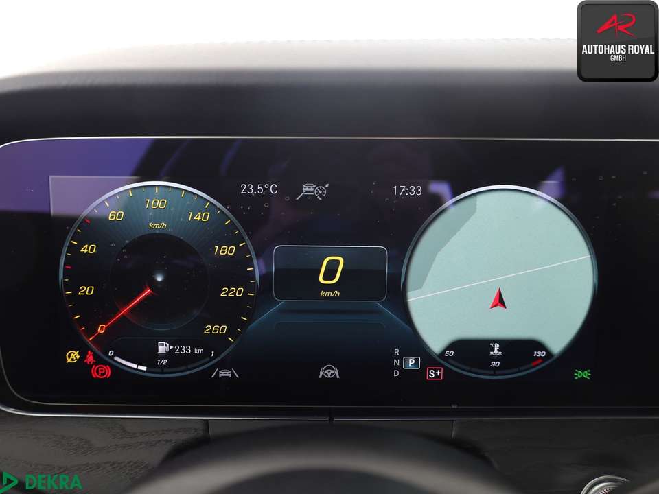 Mercedes-Benz E 400 - Imagem 13