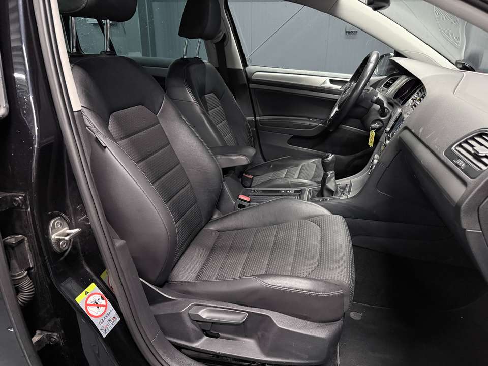 Volkswagen Golf Variant - Imagem 5