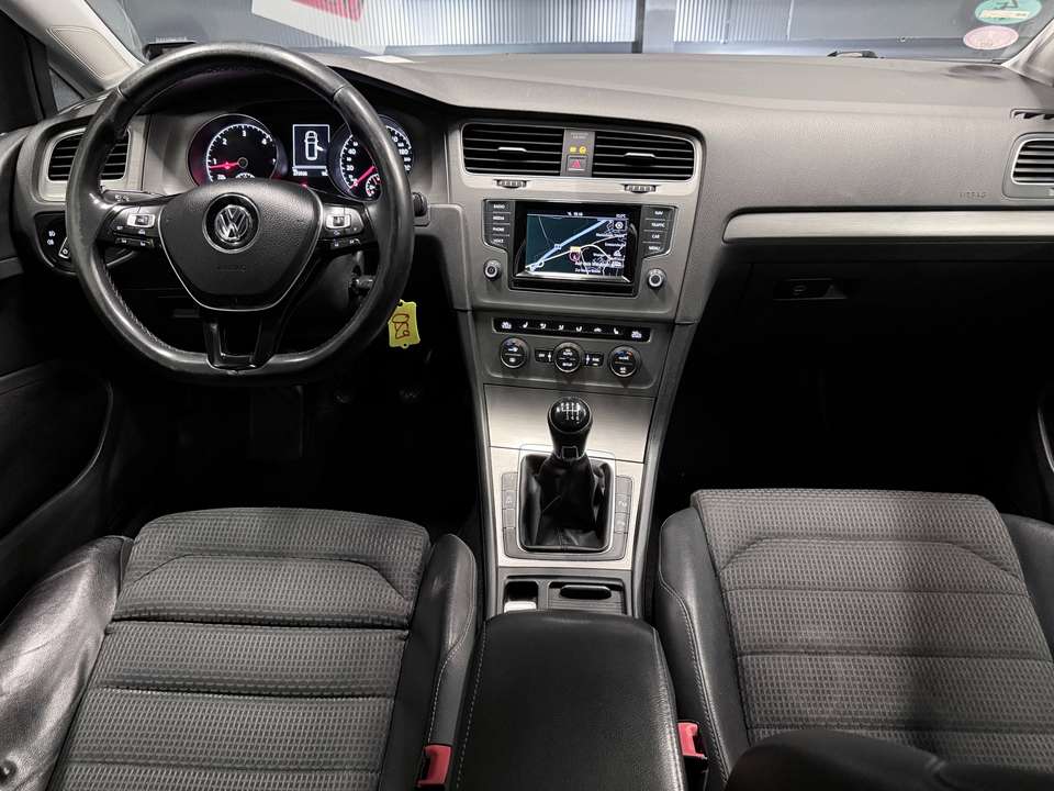 Volkswagen Golf Variant - Imagem 7