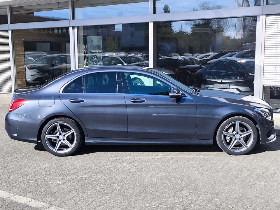 Mercedes-Benz C 220 - Imagem 4