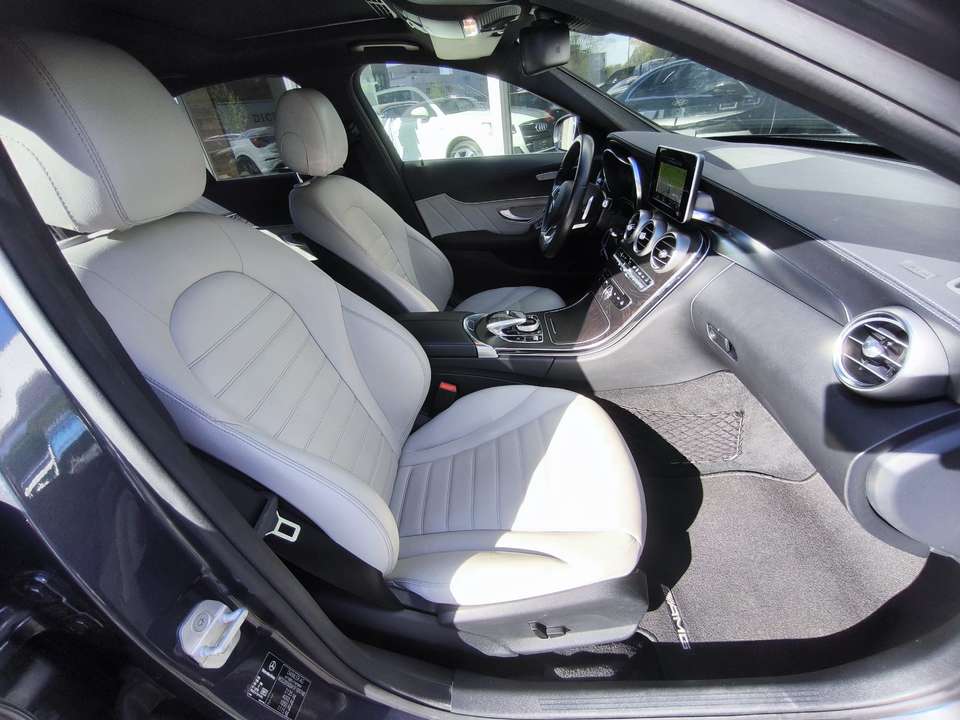 Mercedes-Benz C 220 - Imagem 12