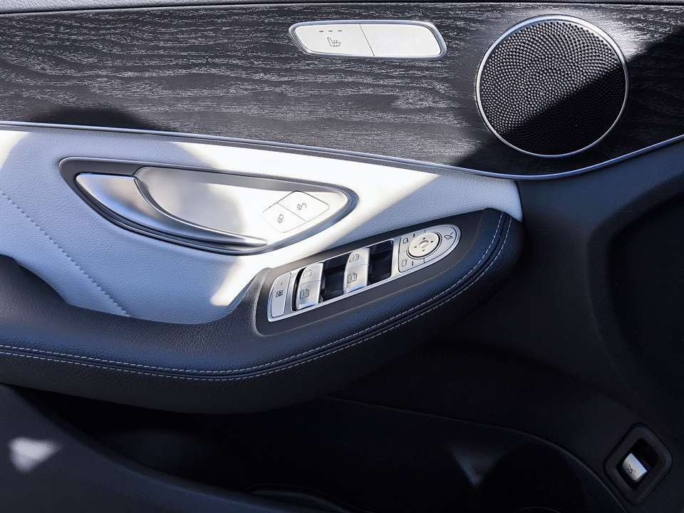 Mercedes-Benz C 220 - Imagem 14