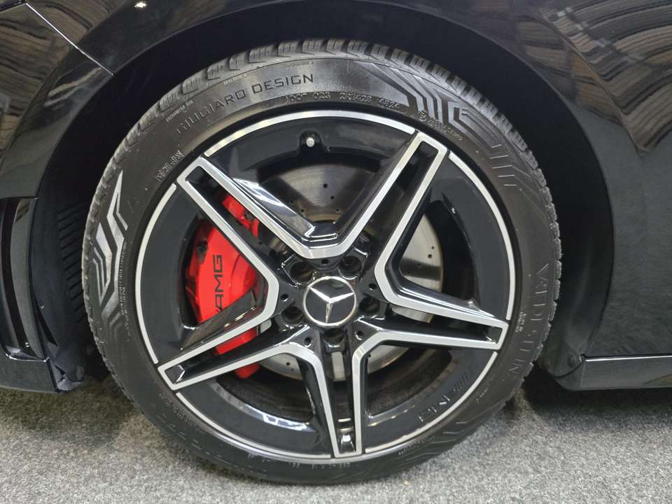 Mercedes-Benz A 35 AMG - Imagem 2