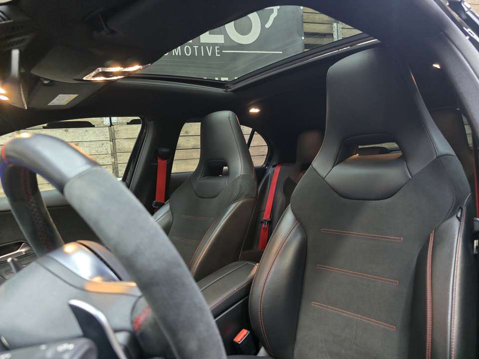 Mercedes-Benz A 35 AMG - Imagem 5