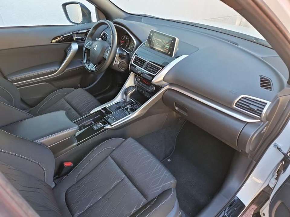 Mitsubishi Eclipse Cross - Imagem 11