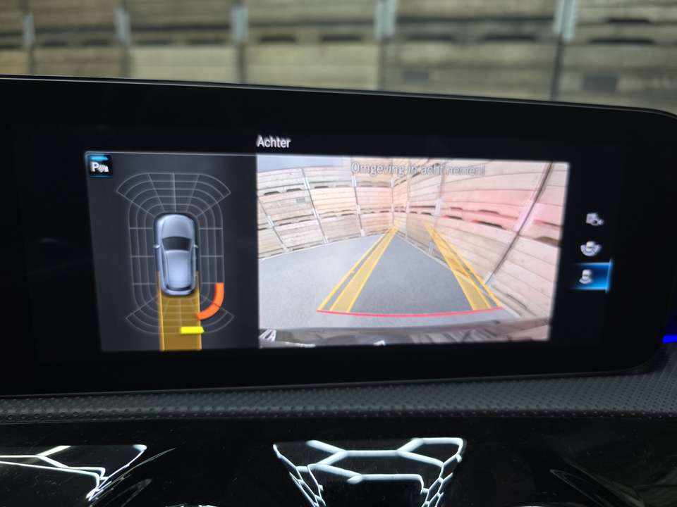 Mercedes-Benz A 35 AMG - Imagem 15