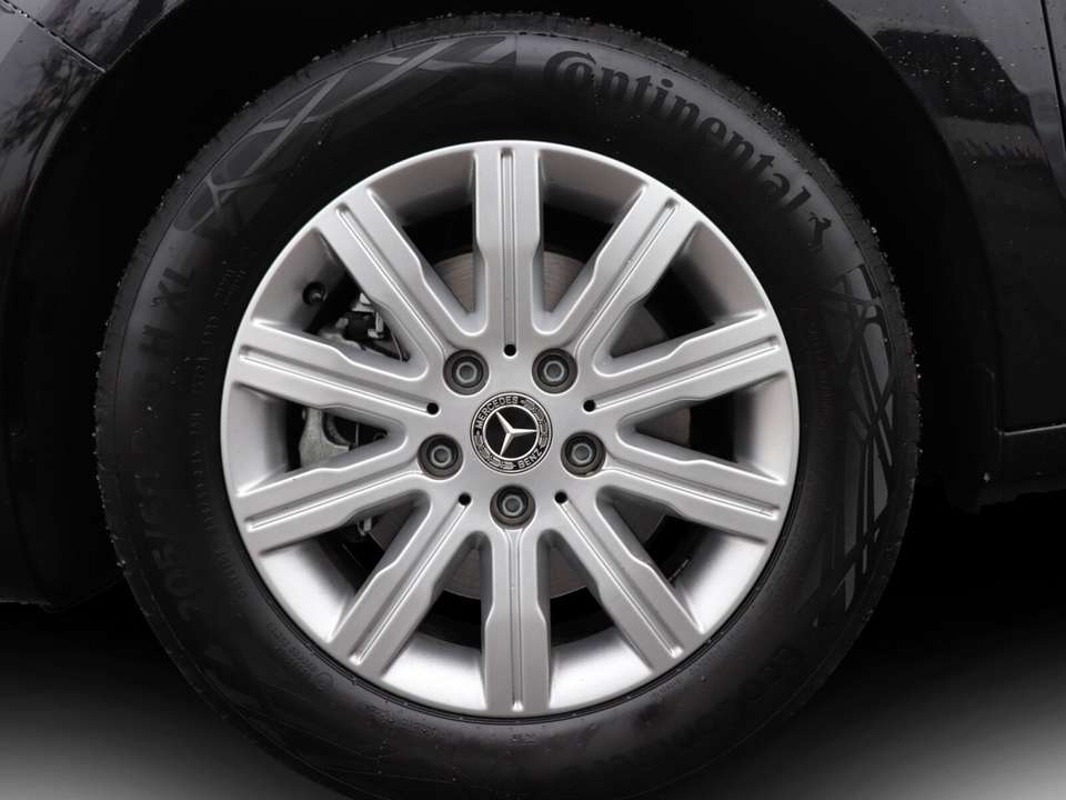 Mercedes-Benz 180 - Imagem 7