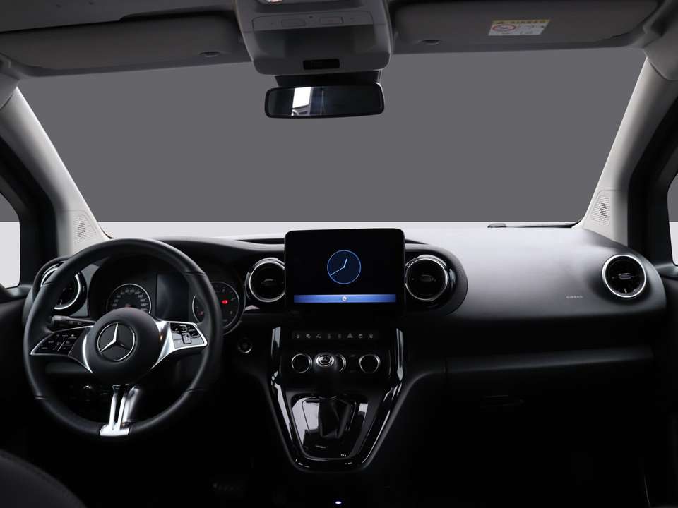 Mercedes-Benz 180 - Imagem 8