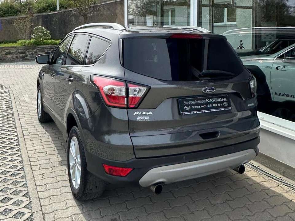 Ford Kuga - Imagem 6