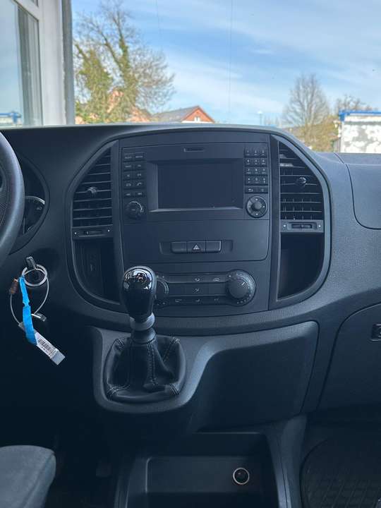 Mercedes-Benz Vito - Imagem 15