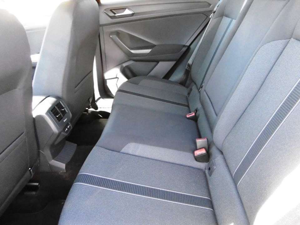 Volkswagen T-Roc - Imagem 8