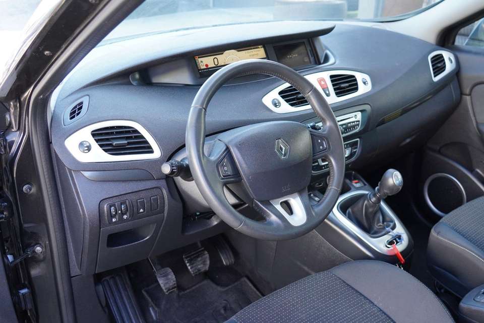 Renault Scenic - Imagem 15