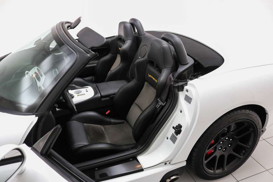 Dodge Viper - Imagem 9